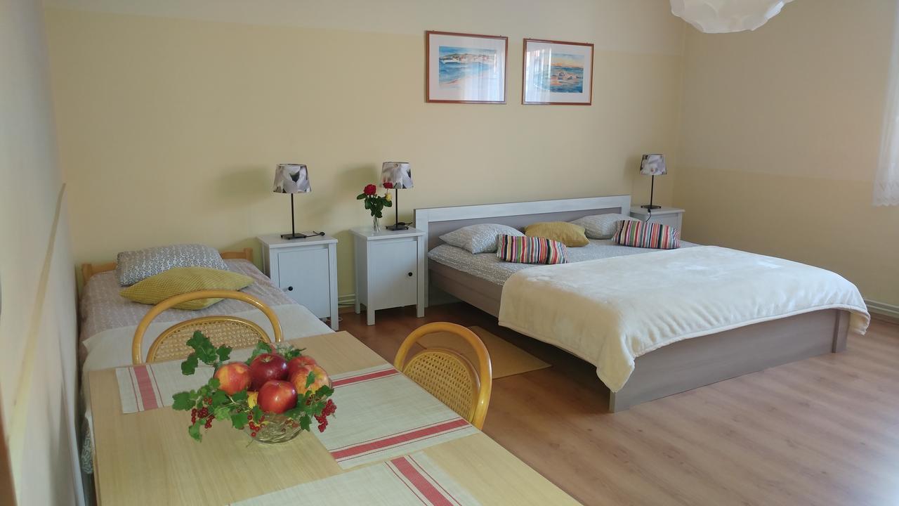 Apartment Cecilia קופריבניצה מראה חיצוני תמונה